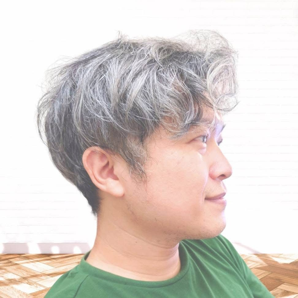 Wei Chang 張秩維｜插畫師 / 講師